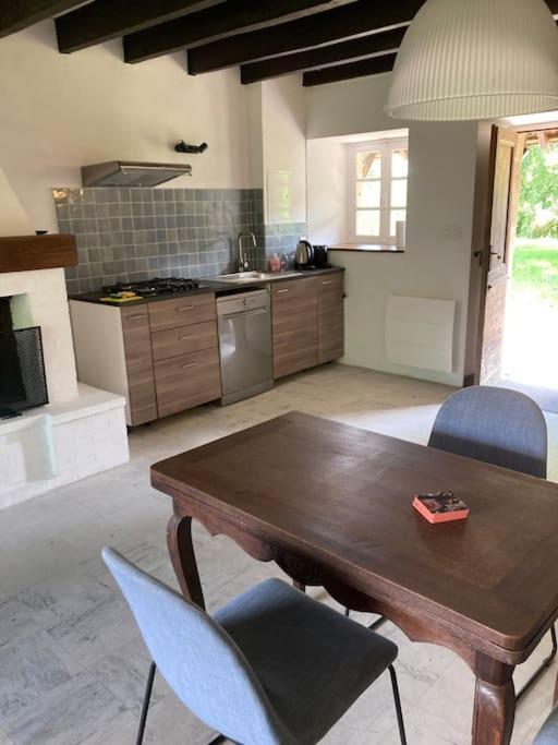Vakantiehuis La Poire, Op Landgoed Aan De Dordogne Prudhomat Extérieur photo